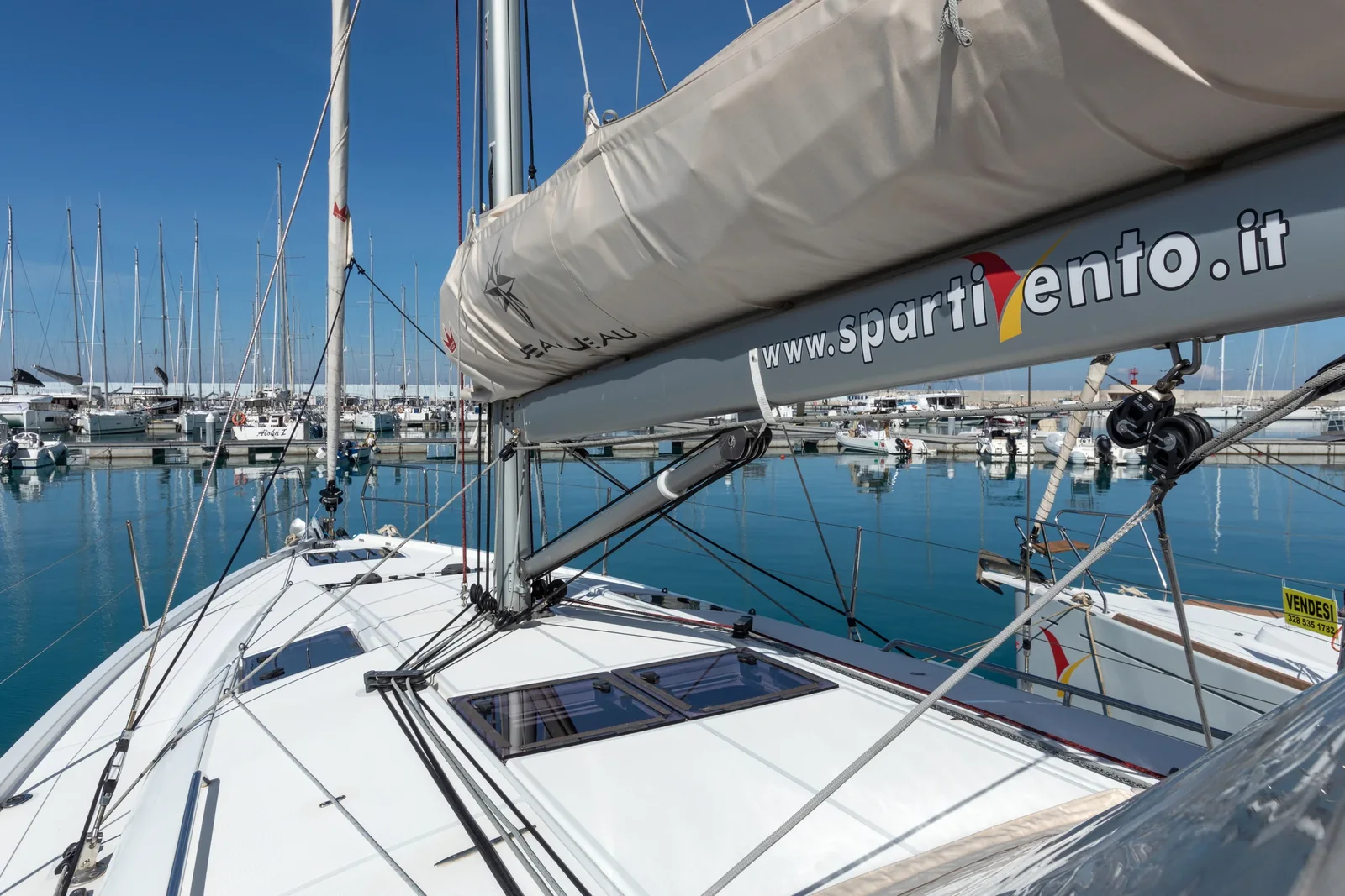 Yacht JEANNEAU Sun Odyssey 440 - Vittoria - Foto 1