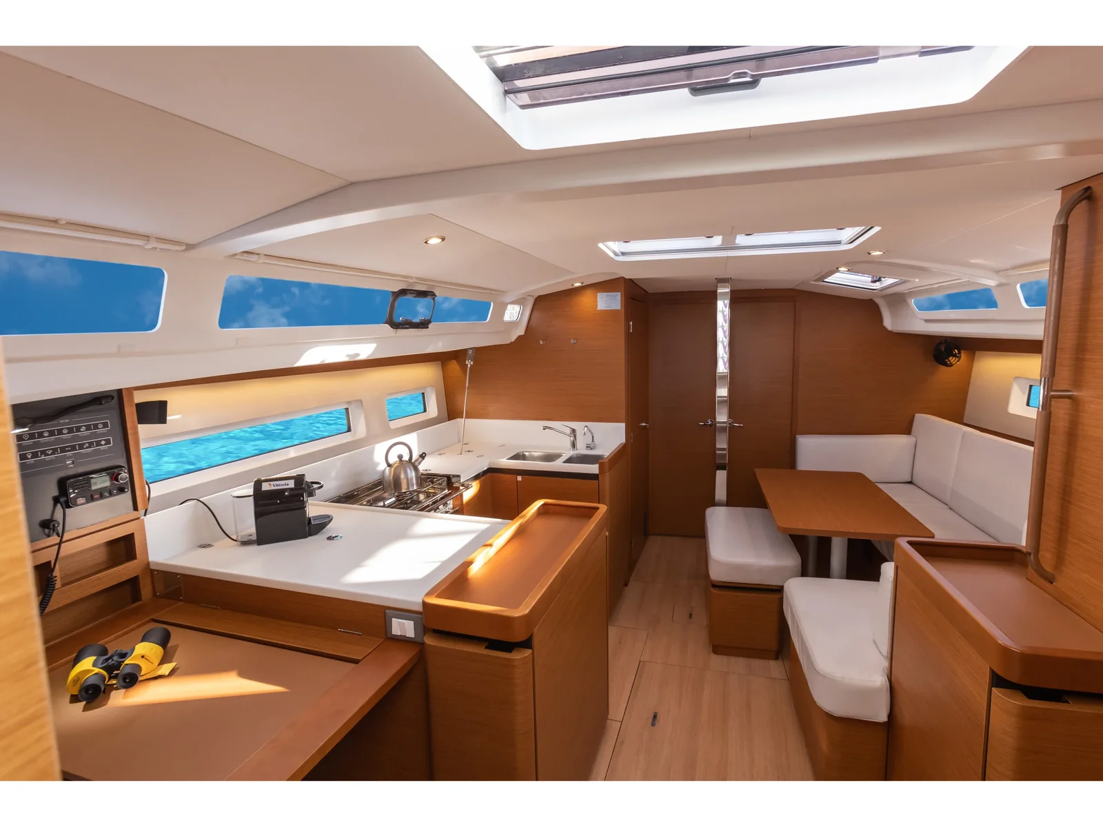Yacht JEANNEAU Sun Odyssey 440 - Vittoria - Foto 1