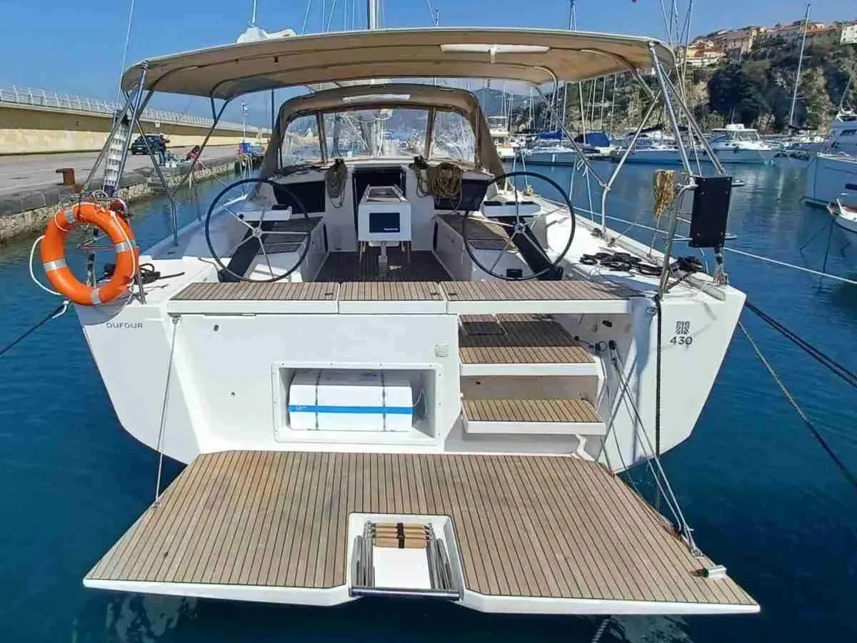 Yacht DUFOUR 430 Grand Large - Sanluis Blues - Foto 1