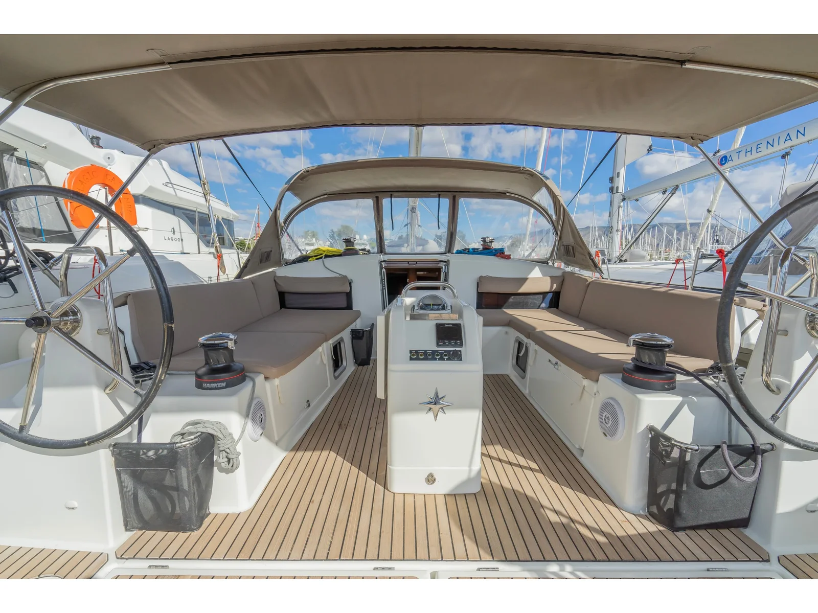 Yacht JEANNEAU Sun Odyssey 490 - Sea Safari
