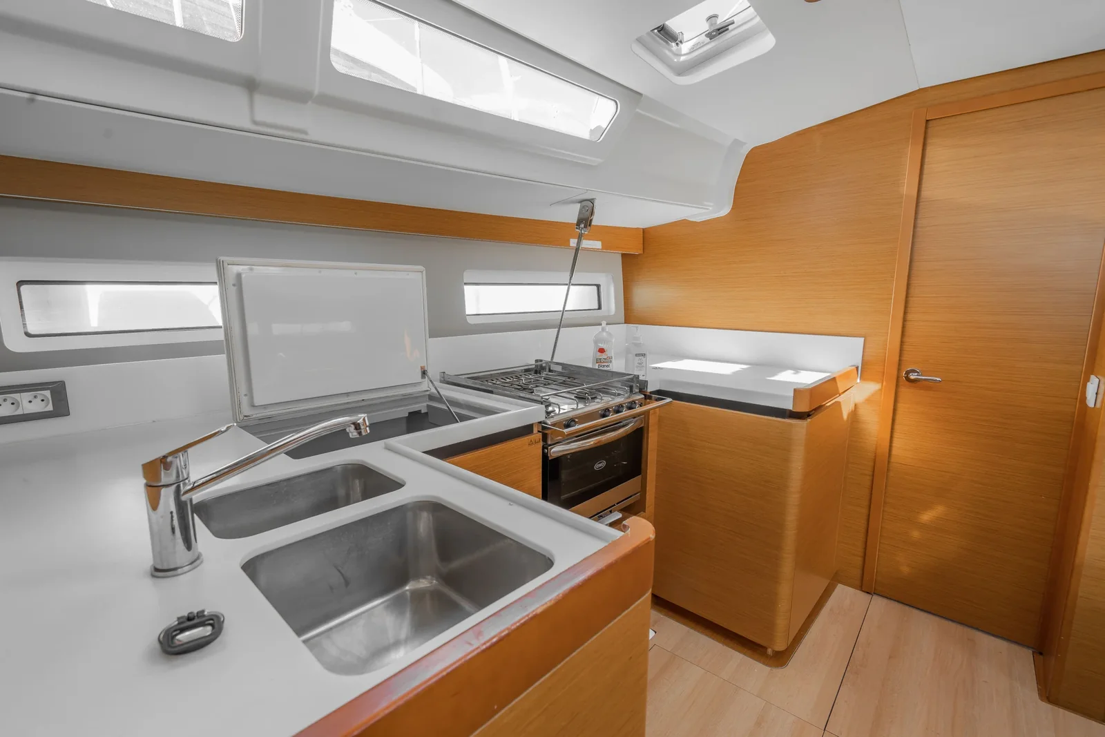 Yacht JEANNEAU Sun Odyssey 490 - Sea Safari - Foto 1