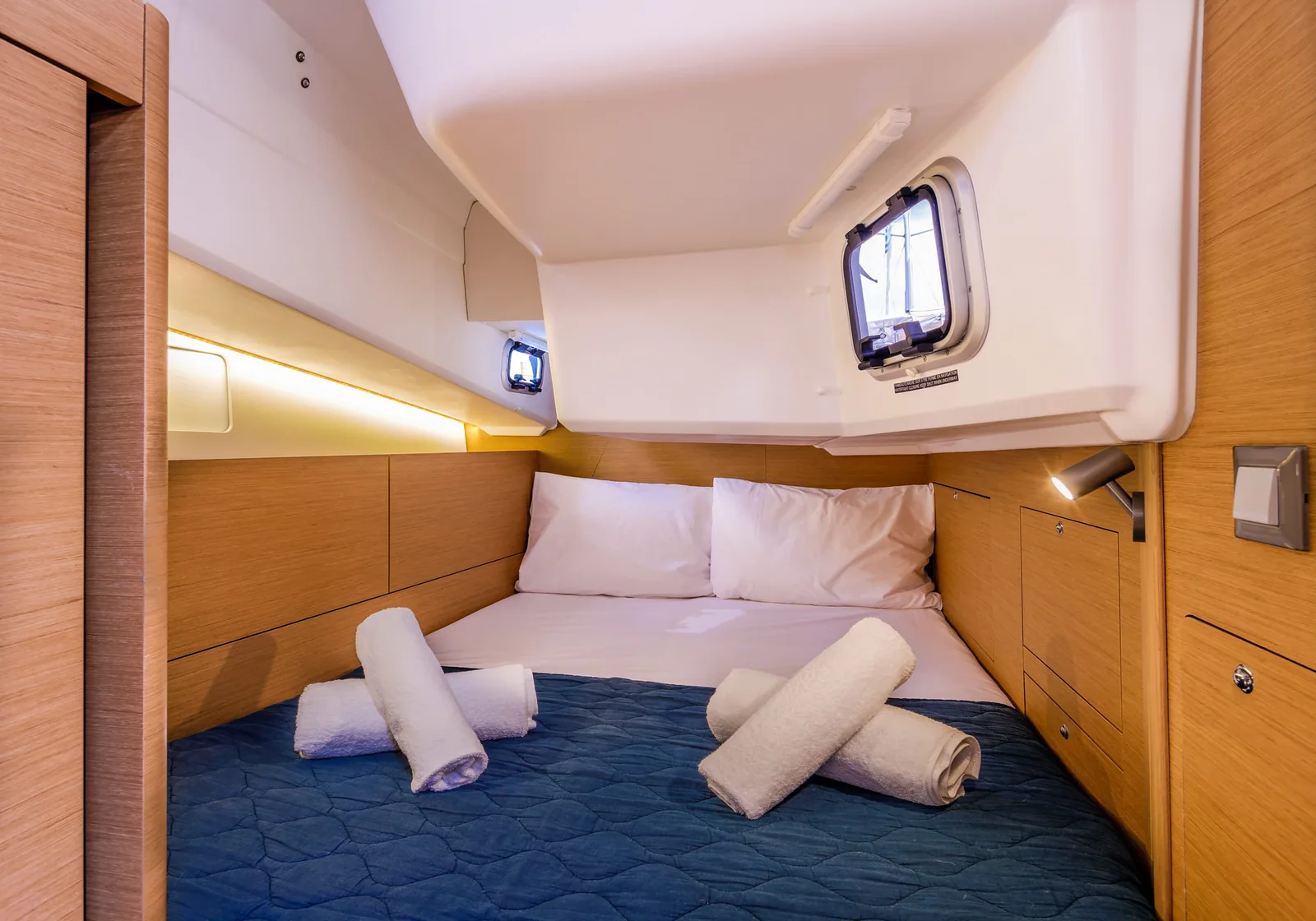 Yacht JEANNEAU Sun Odyssey 410 - Konstantinos