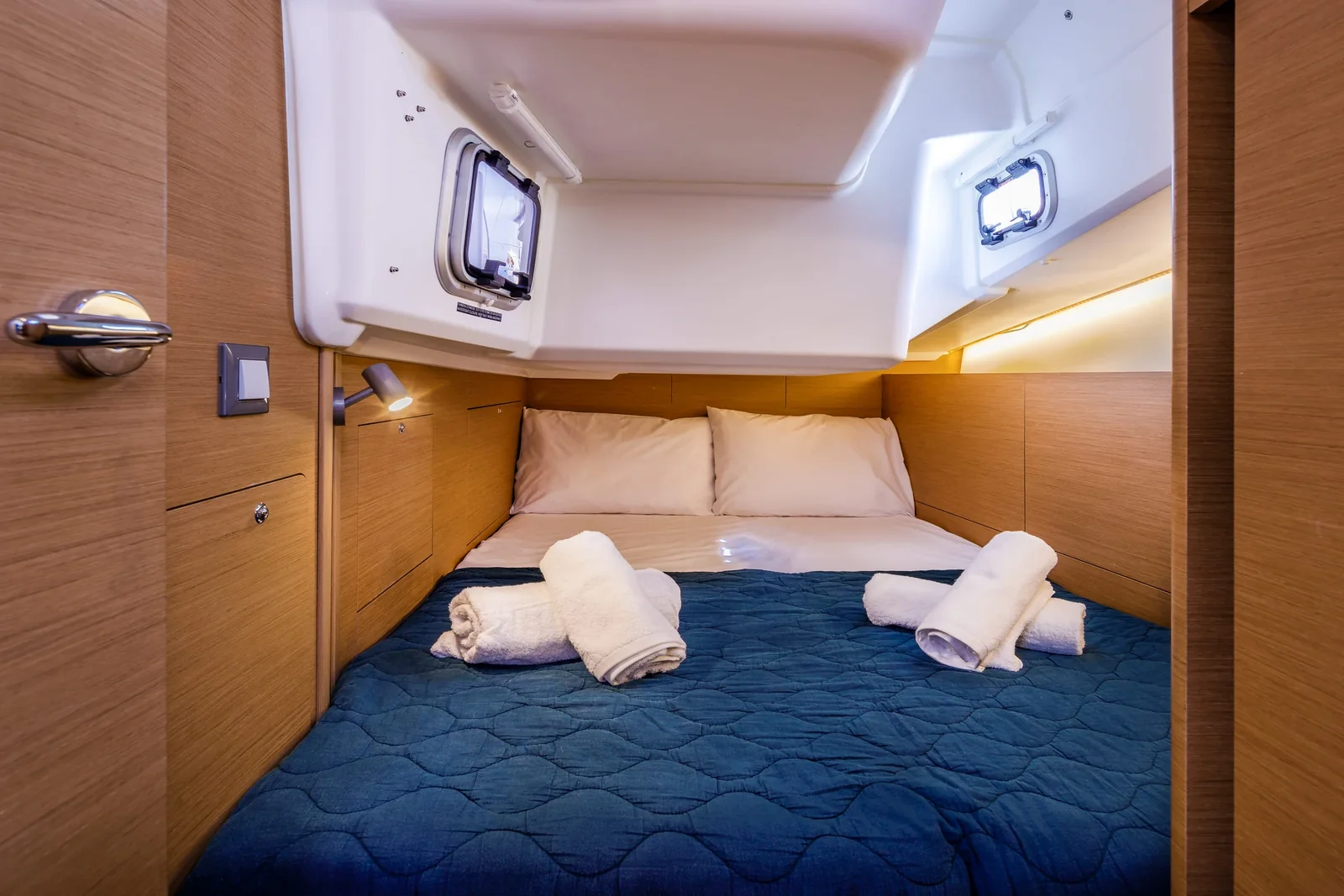 Yacht JEANNEAU Sun Odyssey 410 - Konstantinos - Foto 1