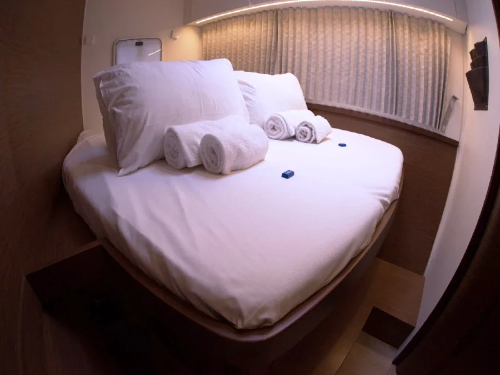 Yacht LAGOON 42 - Stolos - Foto 1
