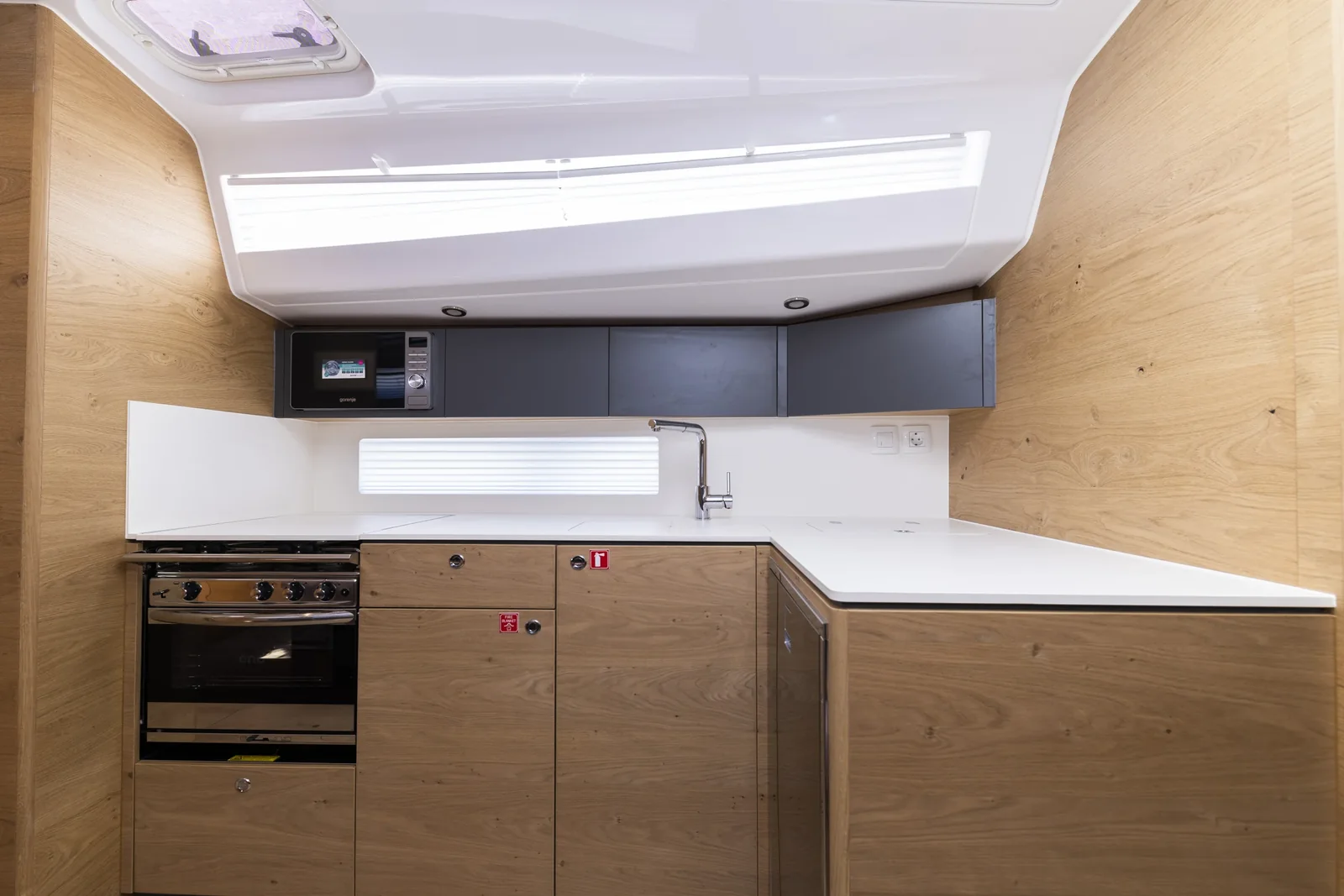 Yacht ELAN Impression 43 - Vekenega - Foto 1