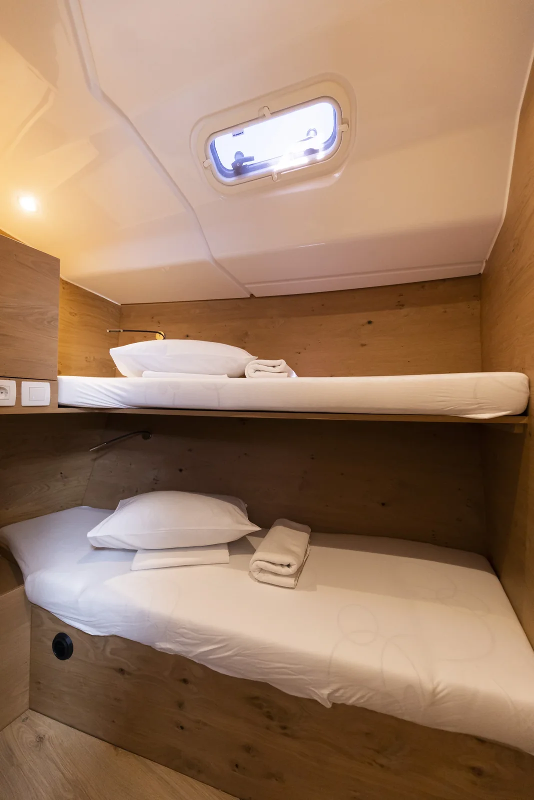Yacht ELAN Impression 43 - Vekenega - Foto 1