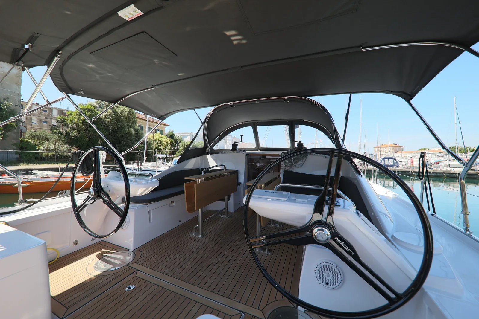 Yacht ELAN Impression 43 - Vekenega - Foto 1