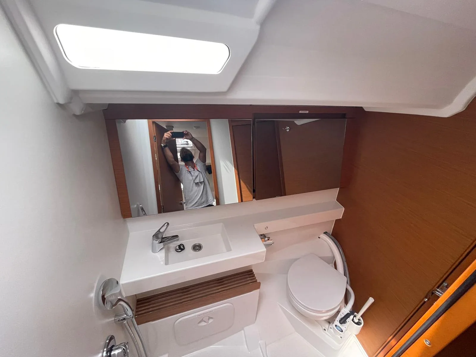 Yacht JEANNEAU Sun Odyssey 440 - Alboran Amaretto - Foto 1