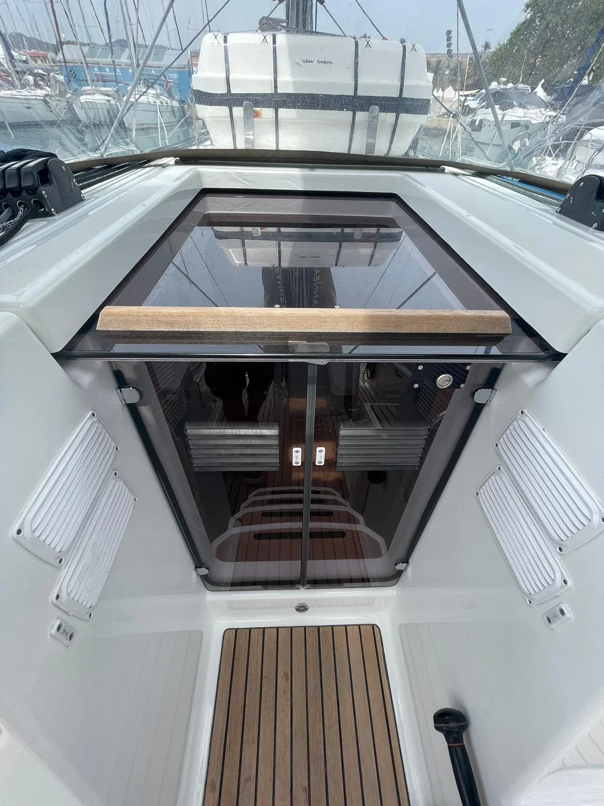 Yacht JEANNEAU Sun Odyssey 440 - Alboran Amaretto - Foto 1