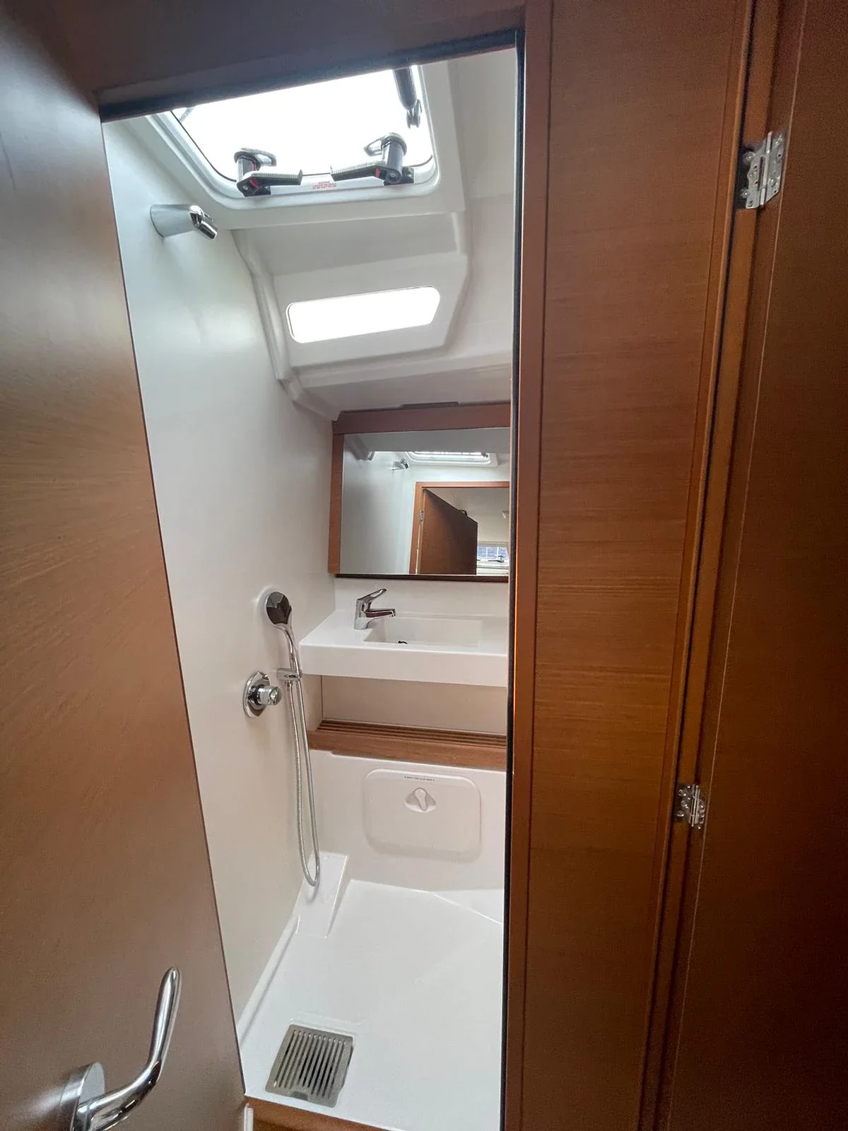 Yacht JEANNEAU Sun Odyssey 440 - Alboran Amaretto - Foto 1