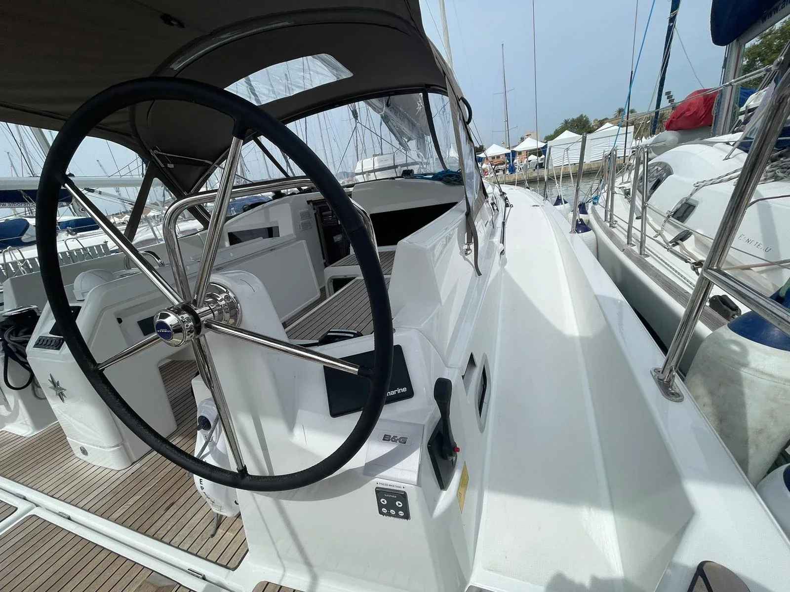 Yacht JEANNEAU Sun Odyssey 440 - Alboran Amaretto - Foto 1