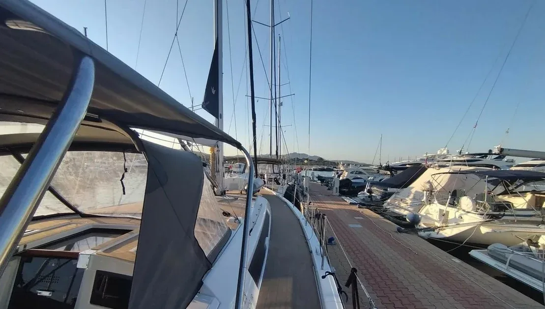 Yacht DUFOUR 530 Grand Large - Rhamnus - Foto 1