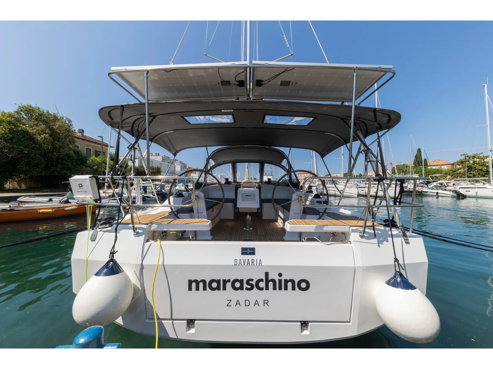 Yacht BAVARIA C42 - Marashino - Foto 1