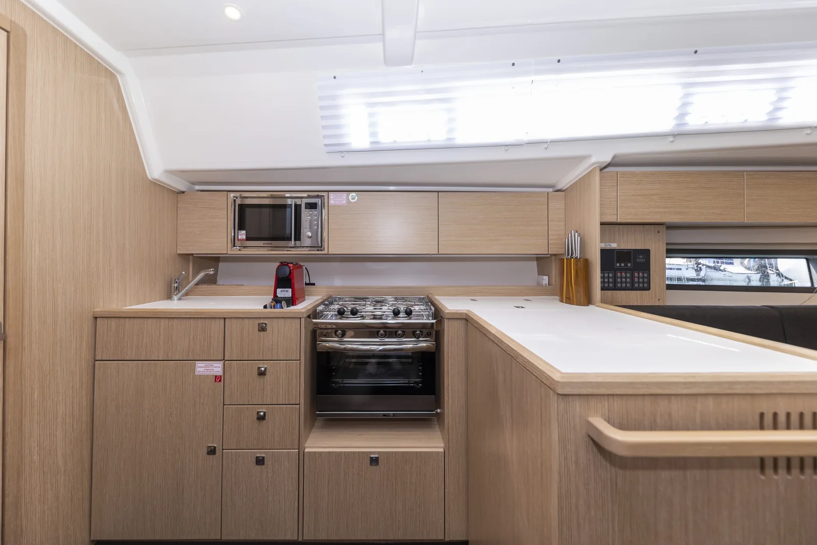 Yacht BAVARIA C42 - Marashino - Foto 1