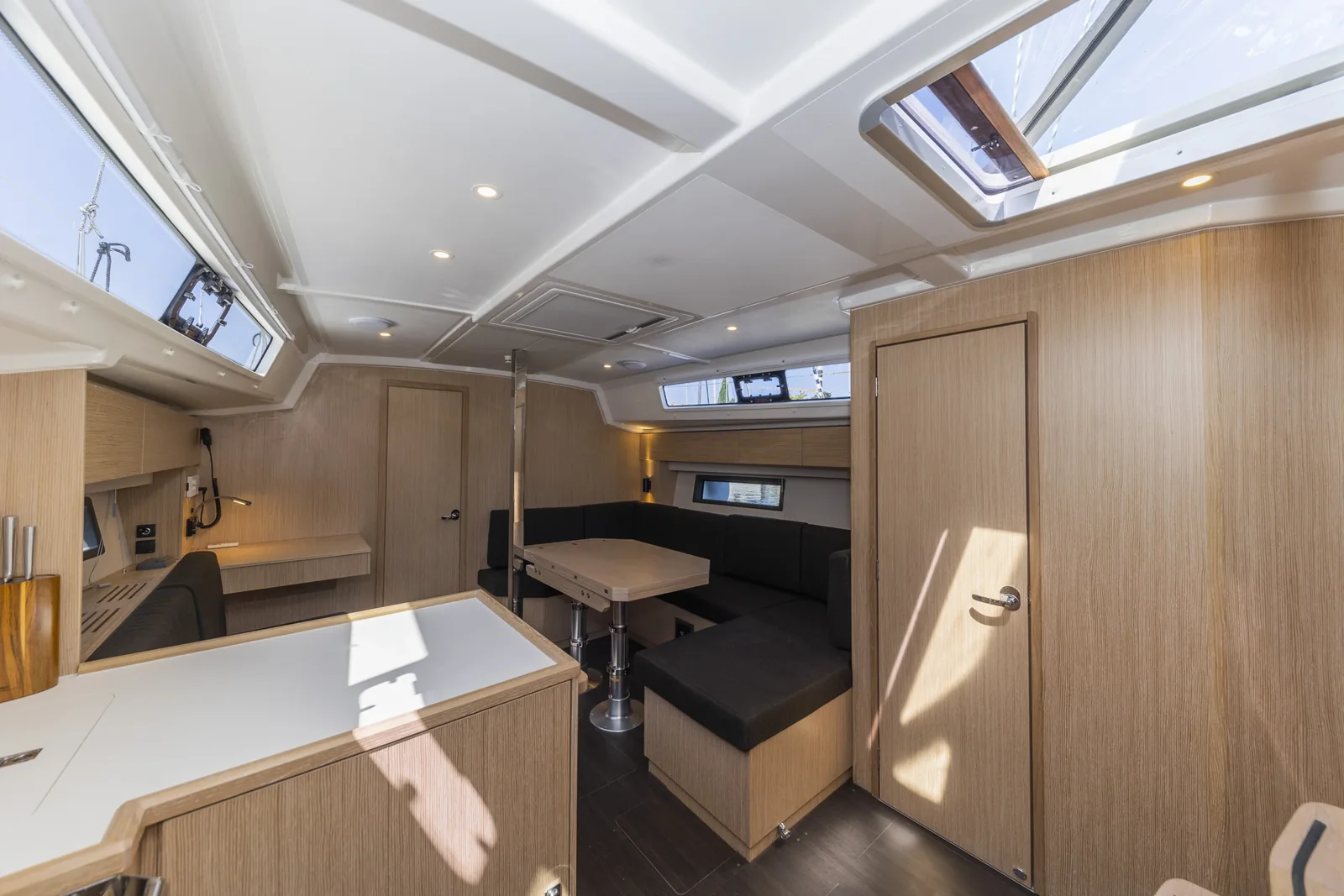 Yacht BAVARIA C42 - Marashino - Foto 1