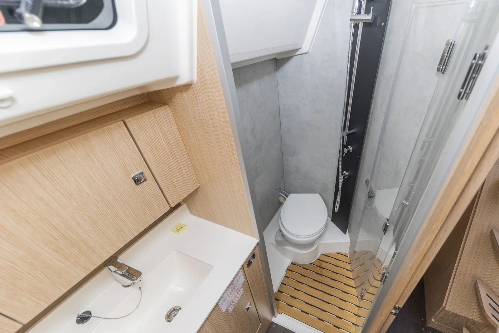 Yacht BAVARIA C42 - Marashino - Foto 1