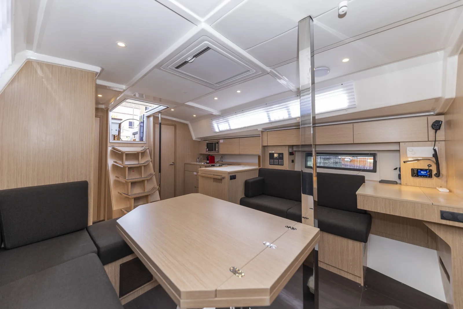 Yacht BAVARIA C42 - Marashino - Foto 1