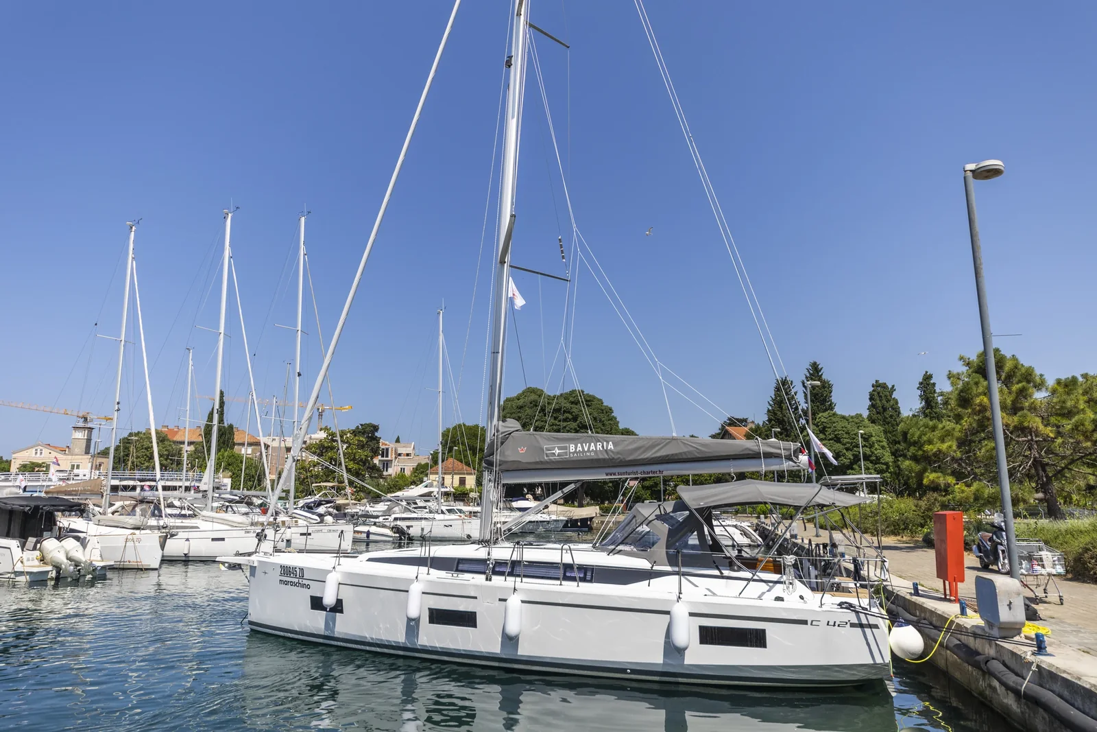 Yacht BAVARIA C42 - Marashino - Foto 1