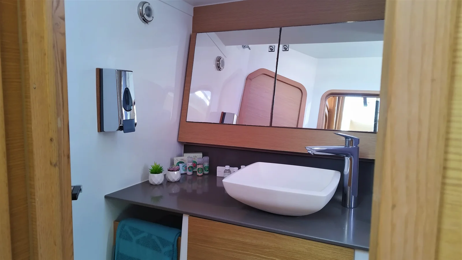 Yacht DUFOUR 56 Exclusive - Nakupenda - Foto 1