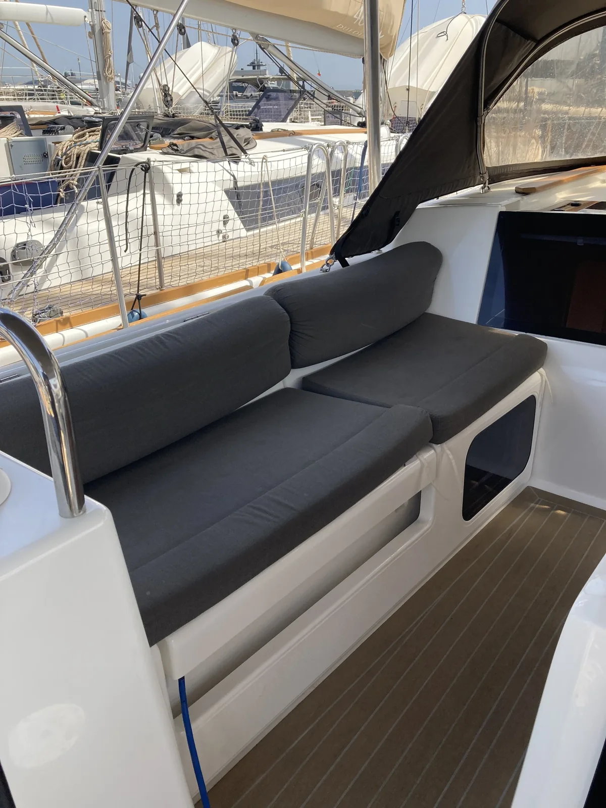 Yacht DUFOUR 460 Grand Large - Newt - Foto 1