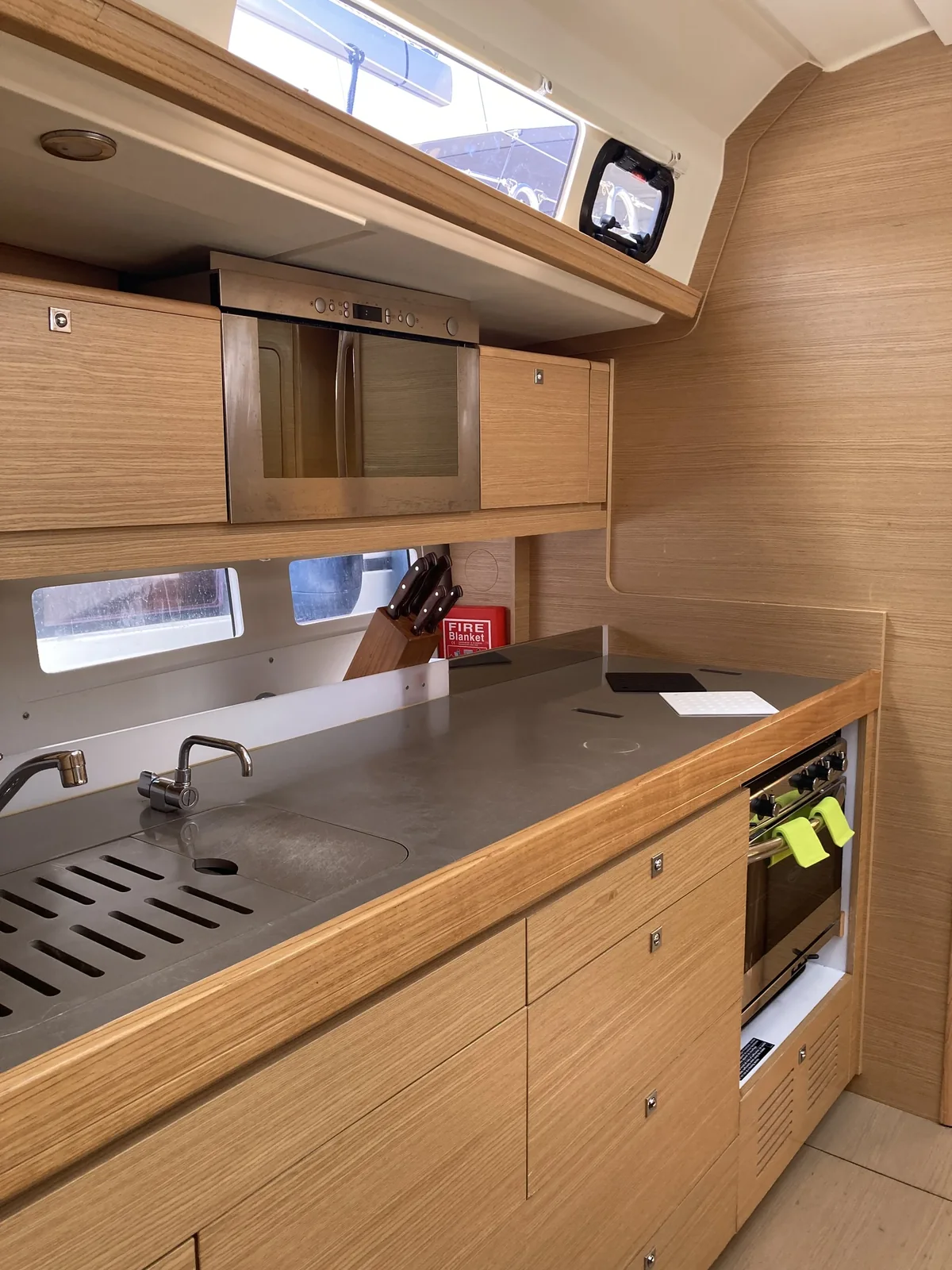 Yacht DUFOUR 460 Grand Large - Newt - Foto 1