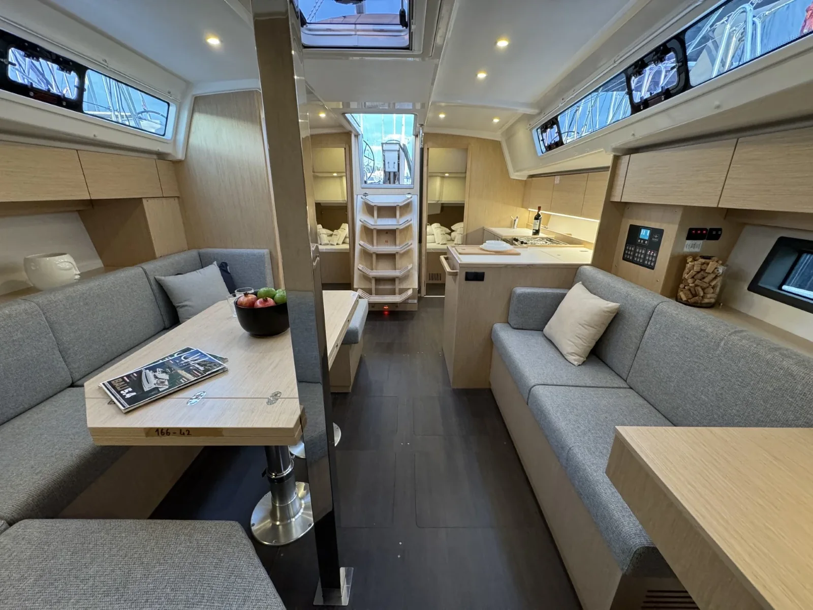 Yacht BAVARIA C42 - Ivana - Foto 1