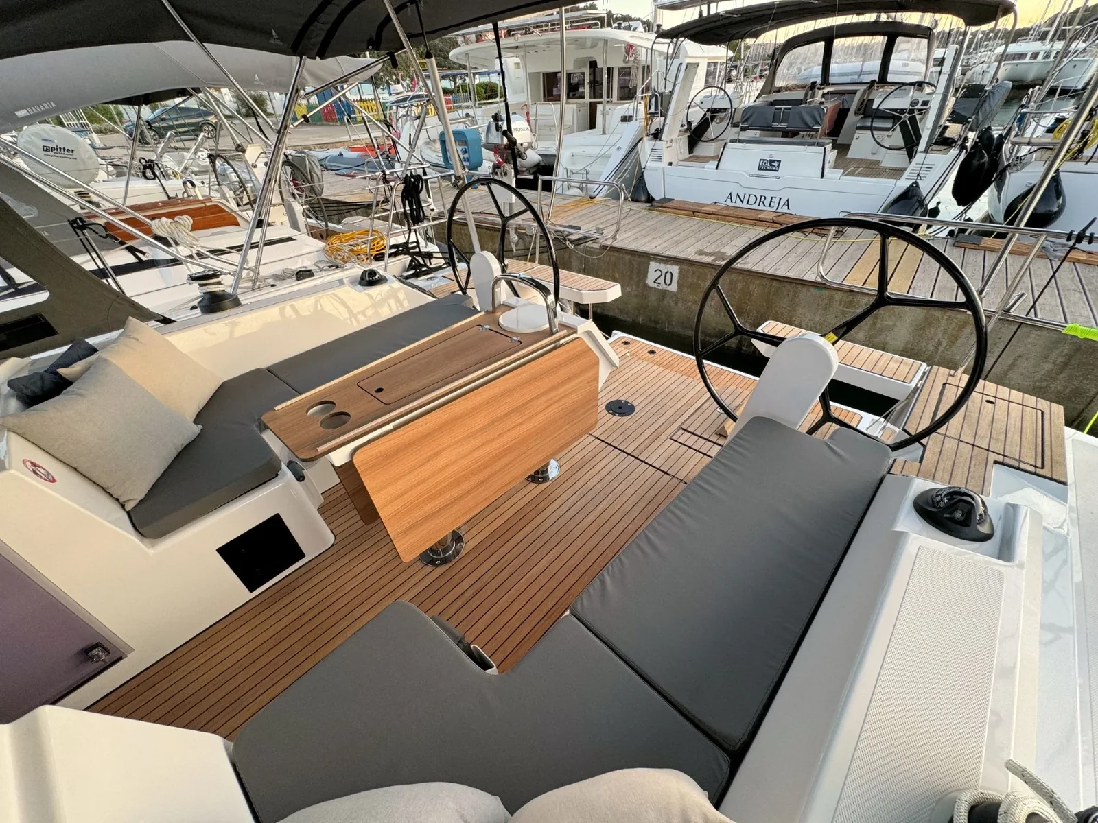 Yacht BAVARIA C42 - Ivana - Foto 1