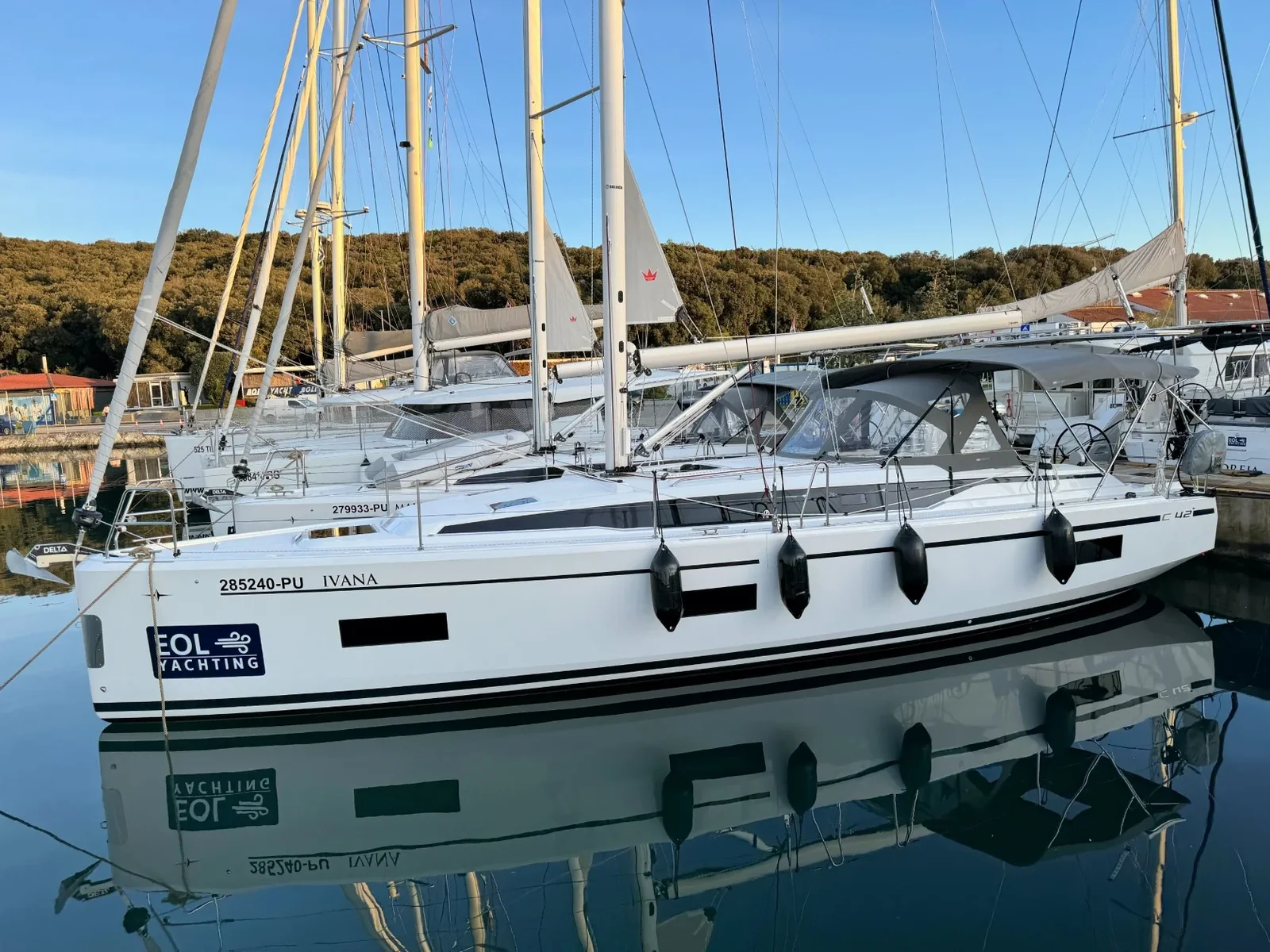 Yacht BAVARIA C42 - Ivana - Foto 1