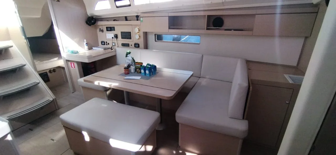 Yacht BENETEAU Oceanis 40.1 - Ferrari - Foto 1
