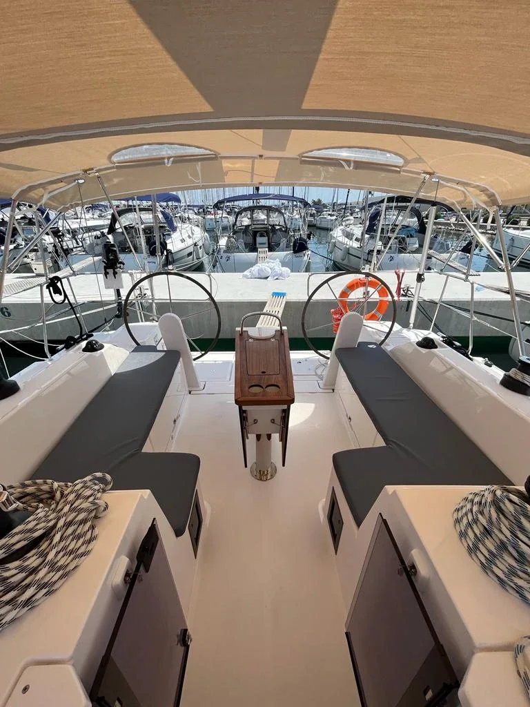 Yacht BAVARIA C42 - Kirka - Foto 1