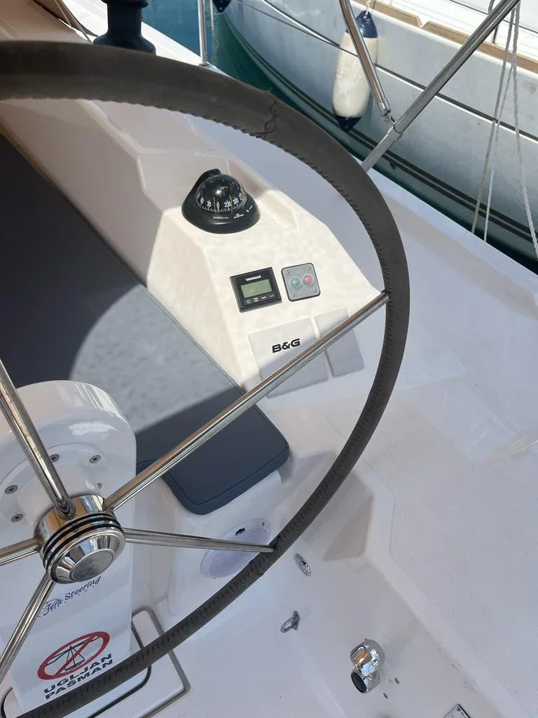 Yacht BAVARIA C42 - Kirka - Foto 1