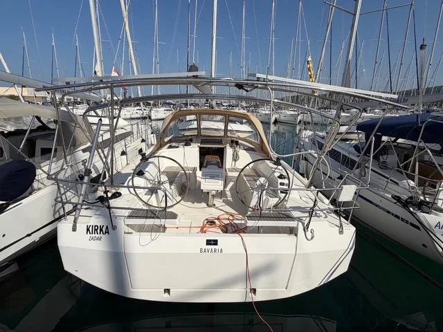 Yacht BAVARIA C42 - Kirka - Foto 1