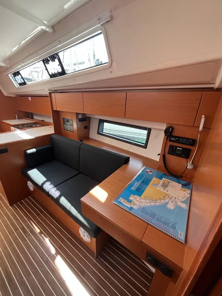 Yacht BAVARIA C42 - Kirka - Foto 1
