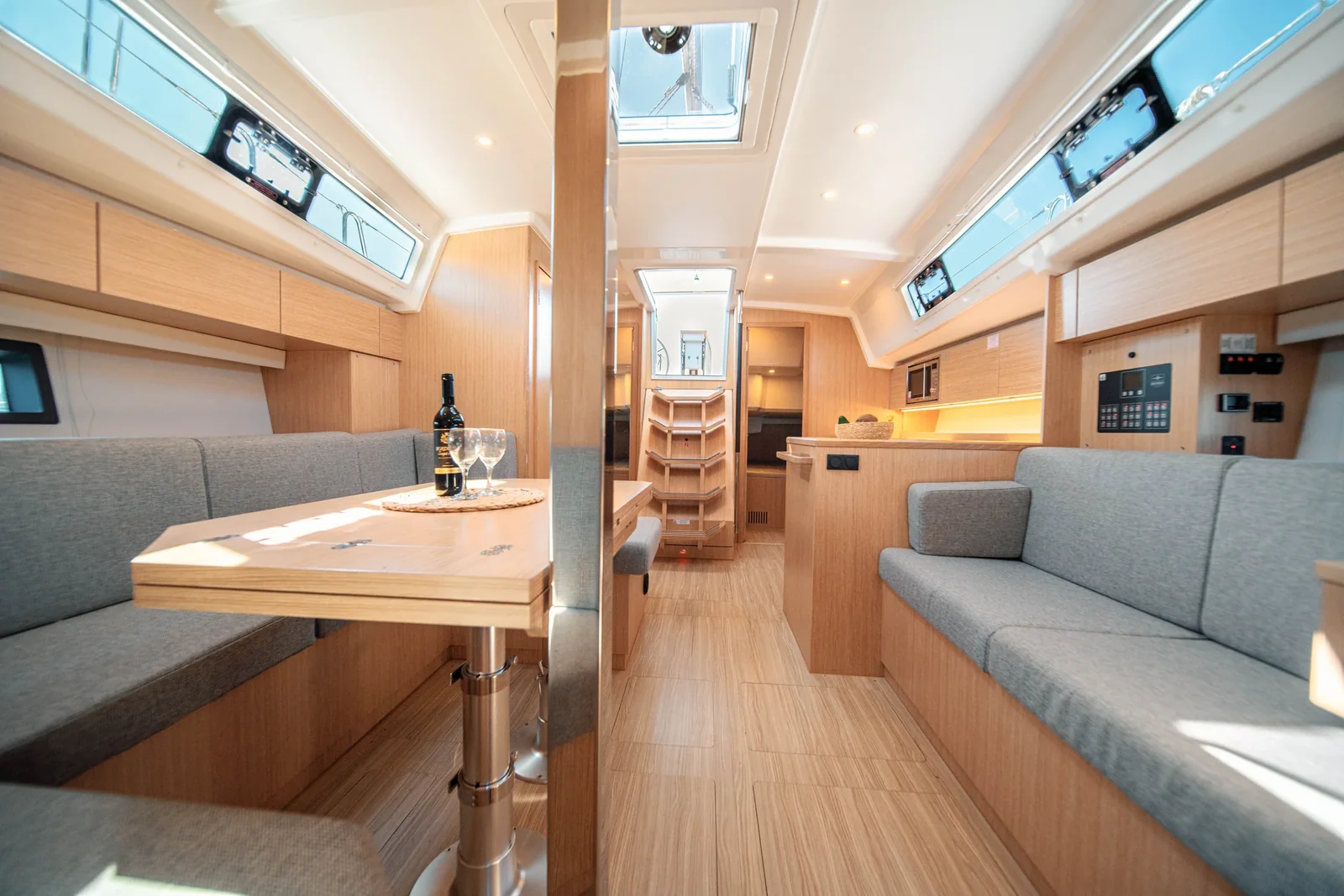 Yacht BAVARIA C42 - Fiona - Foto 1