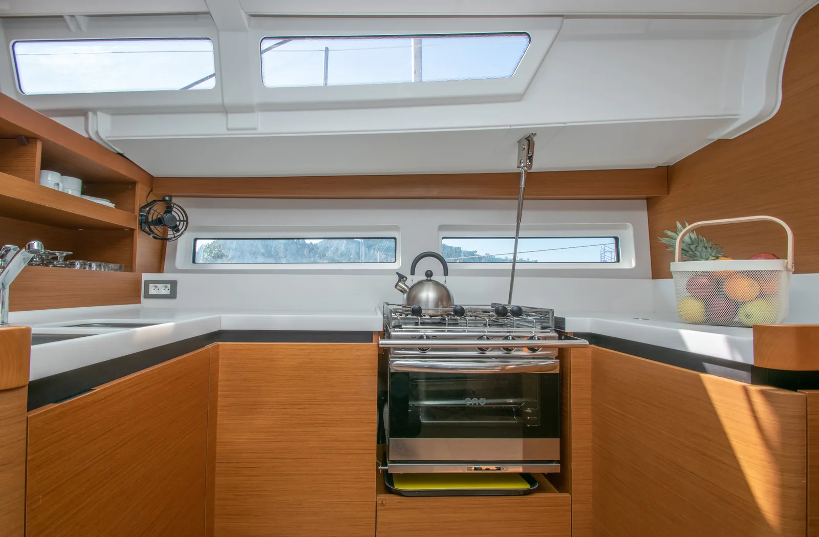 Yacht JEANNEAU Sun Odyssey 490 - Knot