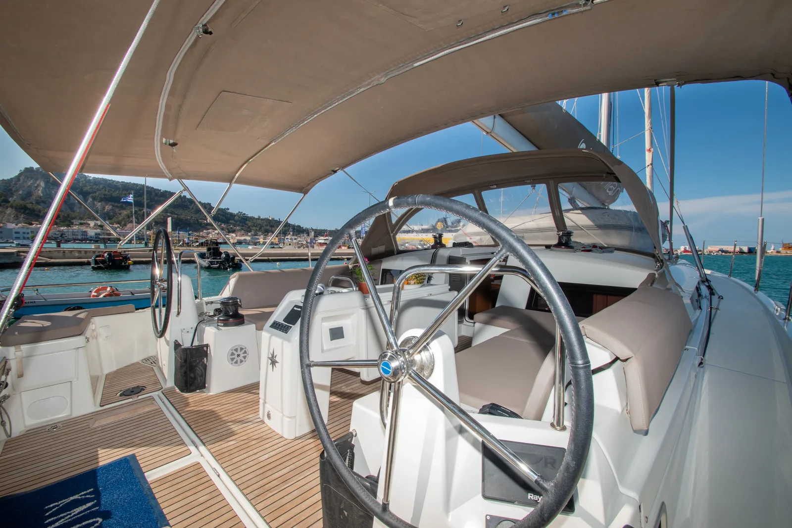Yacht JEANNEAU Sun Odyssey 490 - Knot - Foto 1