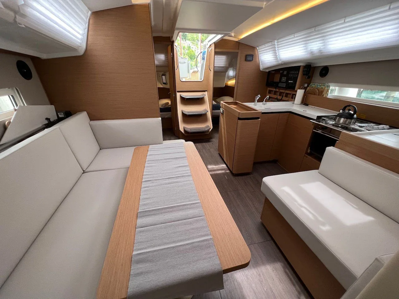 Yacht JEANNEAU Sun Odyssey 410 - Thalia - Foto 1