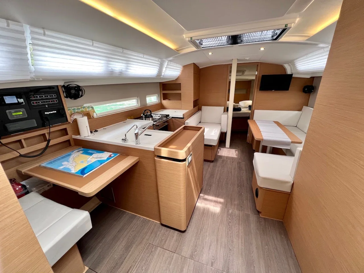 Yacht JEANNEAU Sun Odyssey 410 - Thalia - Foto 1