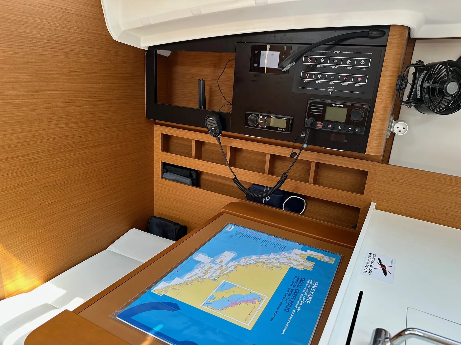 Yacht JEANNEAU Sun Odyssey 410 - Wind Kiss - Foto 8