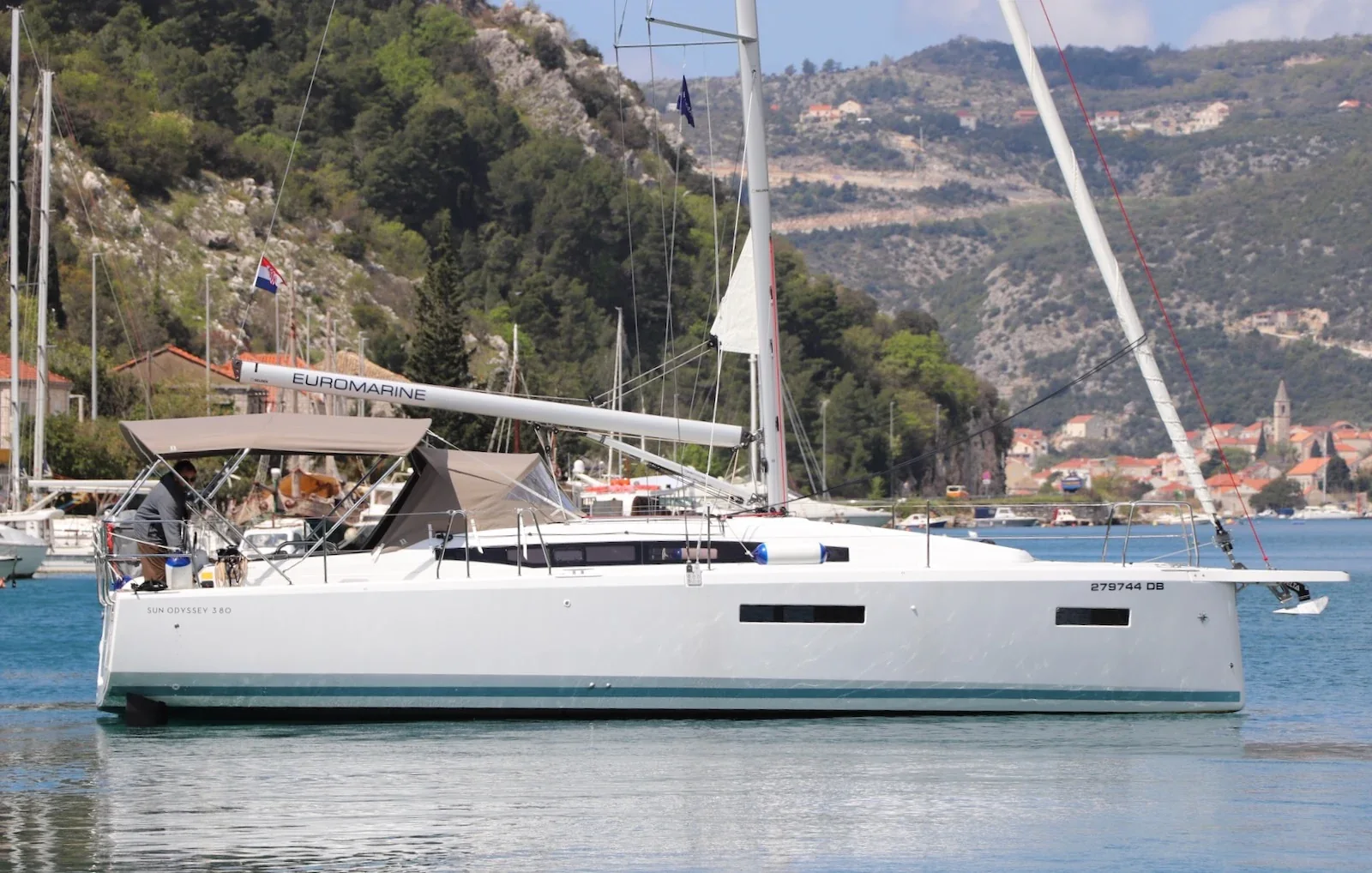 Yacht JEANNEAU Sun Odyssey 380 - Bura Kiss - Foto 1