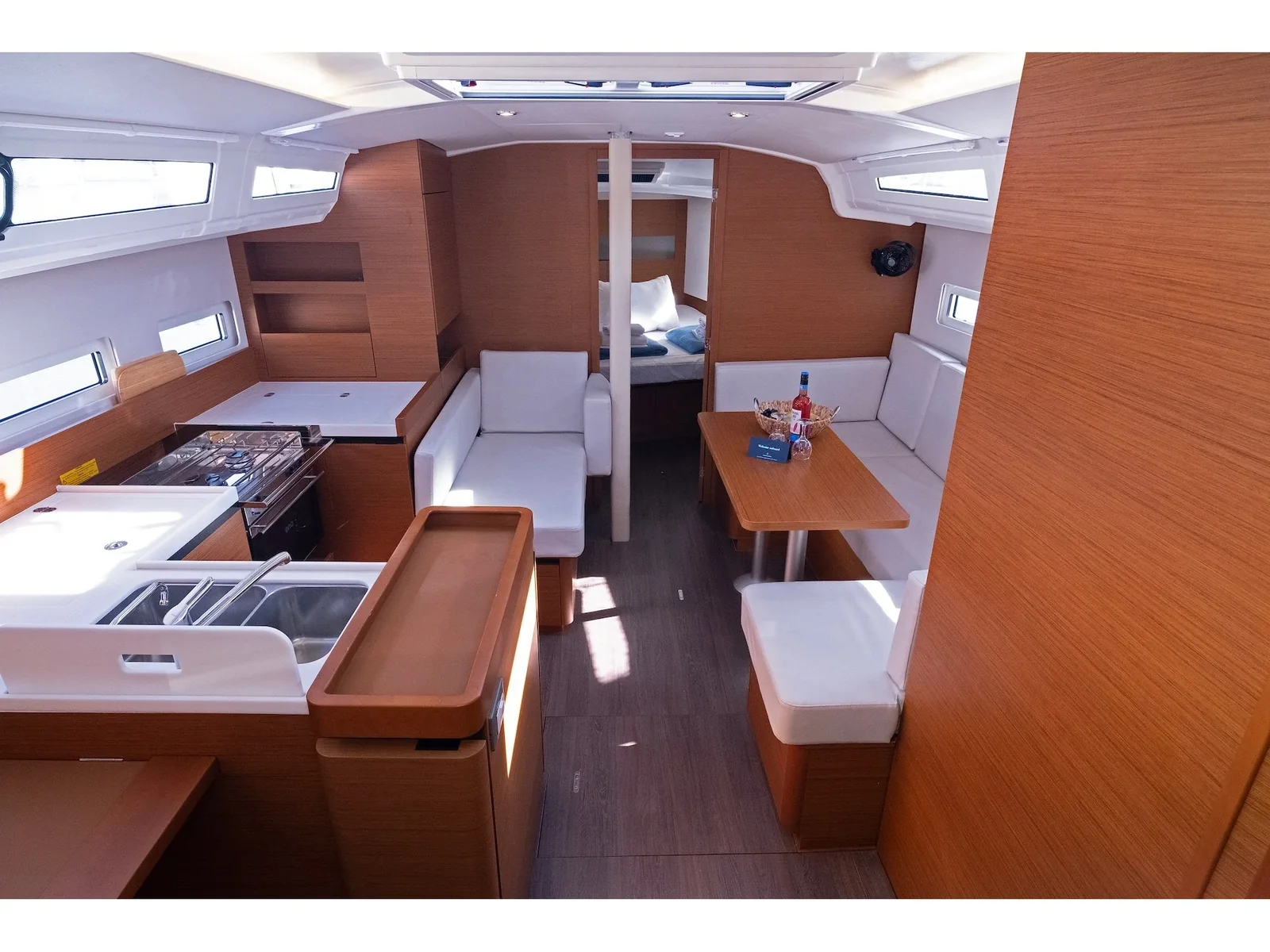 Yacht JEANNEAU Sun Odyssey 410 - Midnight Kiss - Foto 1