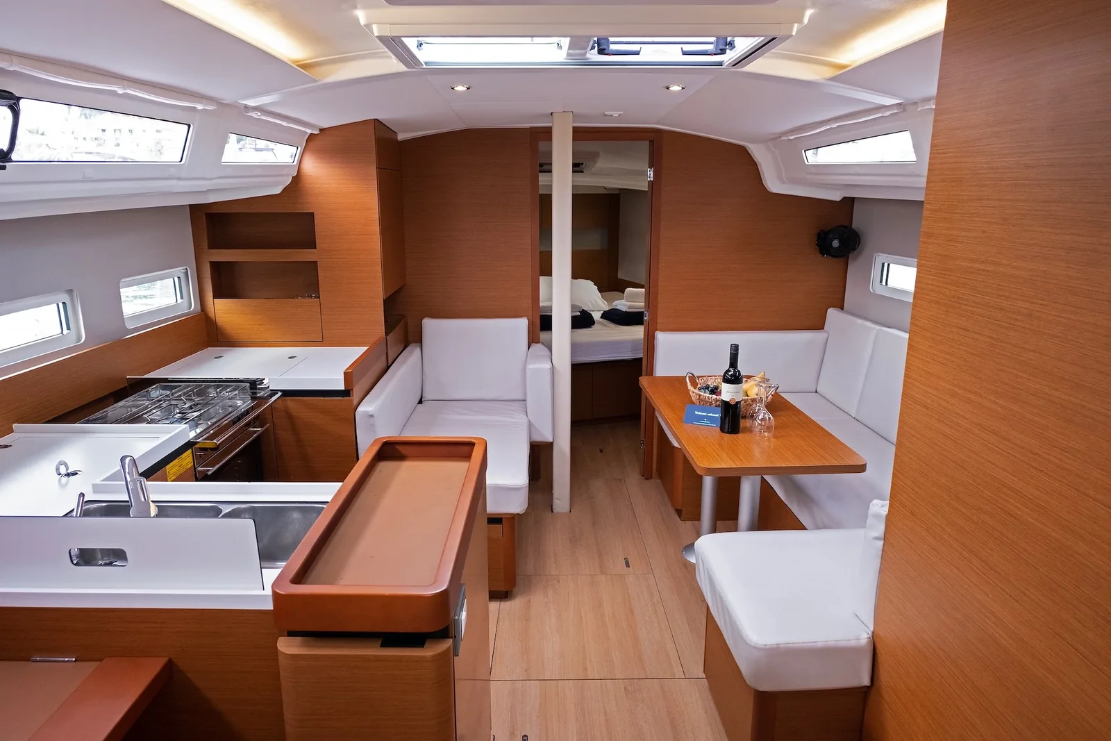 Yacht JEANNEAU Sun Odyssey 410 - Sky Kiss - Foto 1