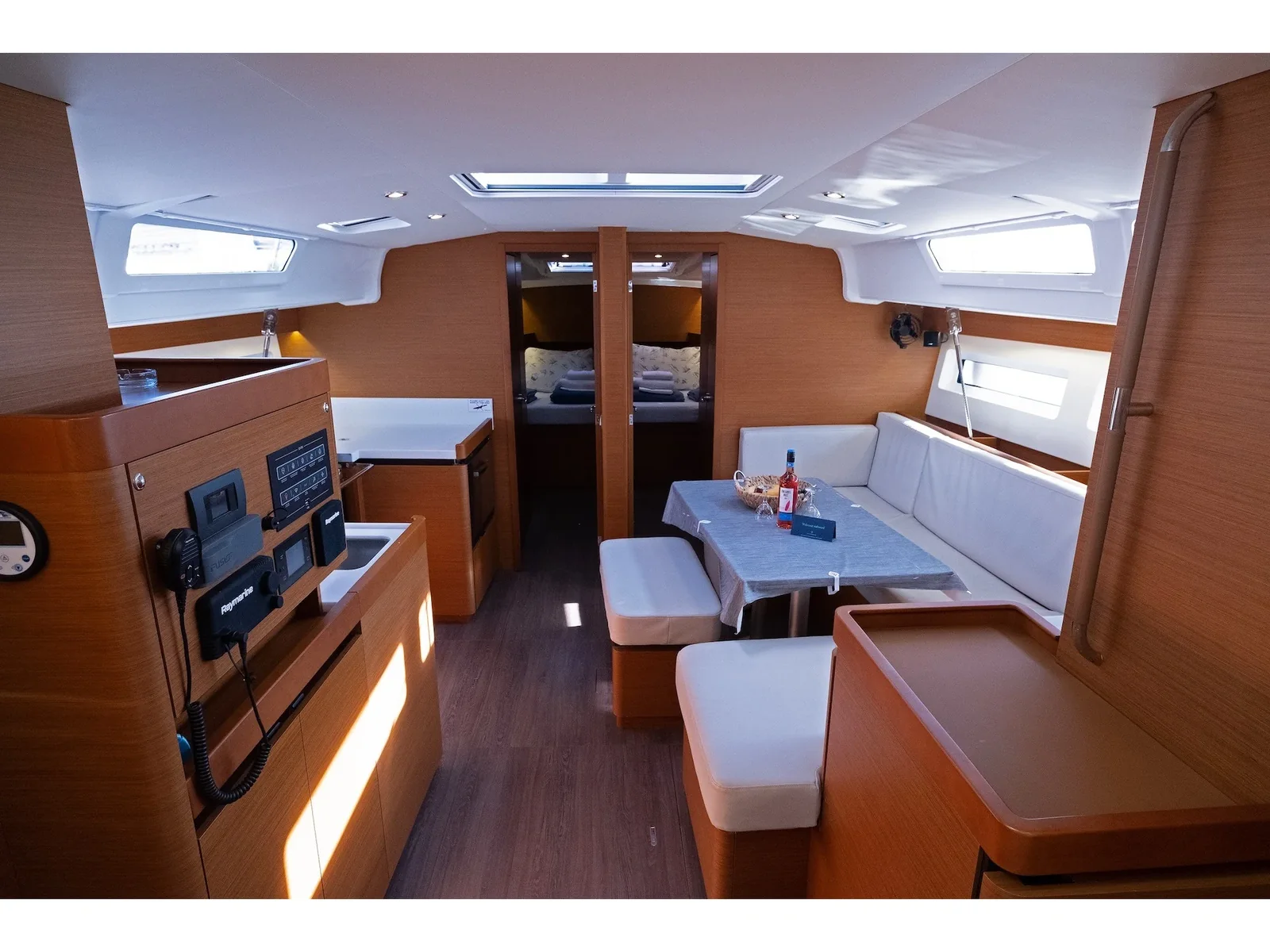 Yacht JEANNEAU Sun Odyssey 490 - Mystic Kiss - Foto 1