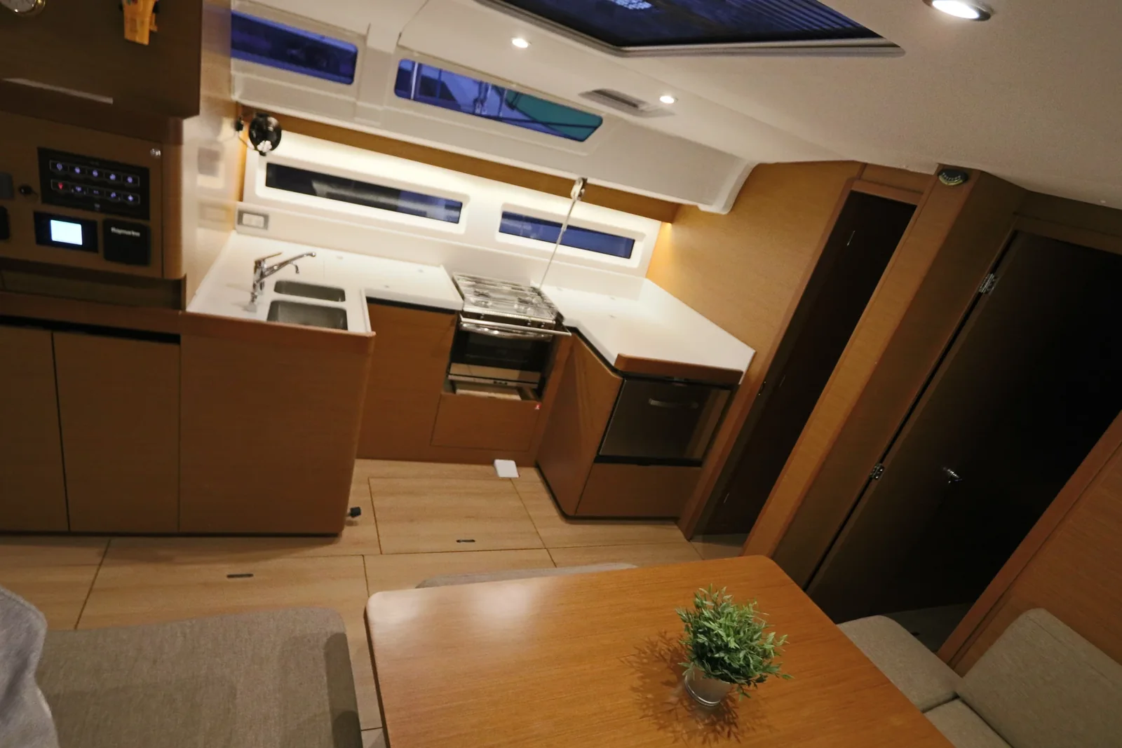 Yacht JEANNEAU Sun Odyssey 490 - Aqua Fun - Foto 1