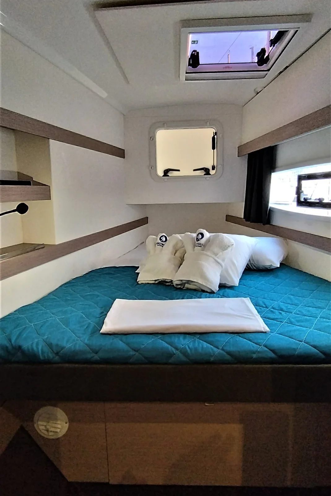 Yacht FOUNTAINE PAJOT Isla 40 - Joy - Foto 1