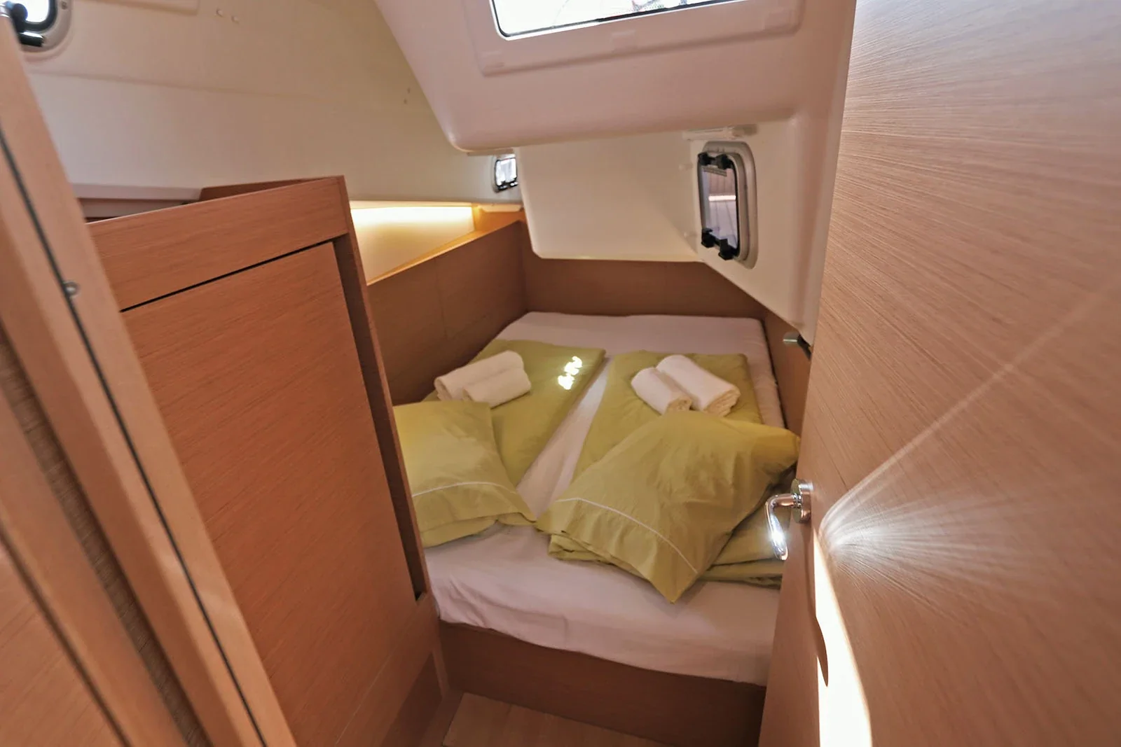 Yacht JEANNEAU Sun Odyssey 410 - Paris - Foto 1