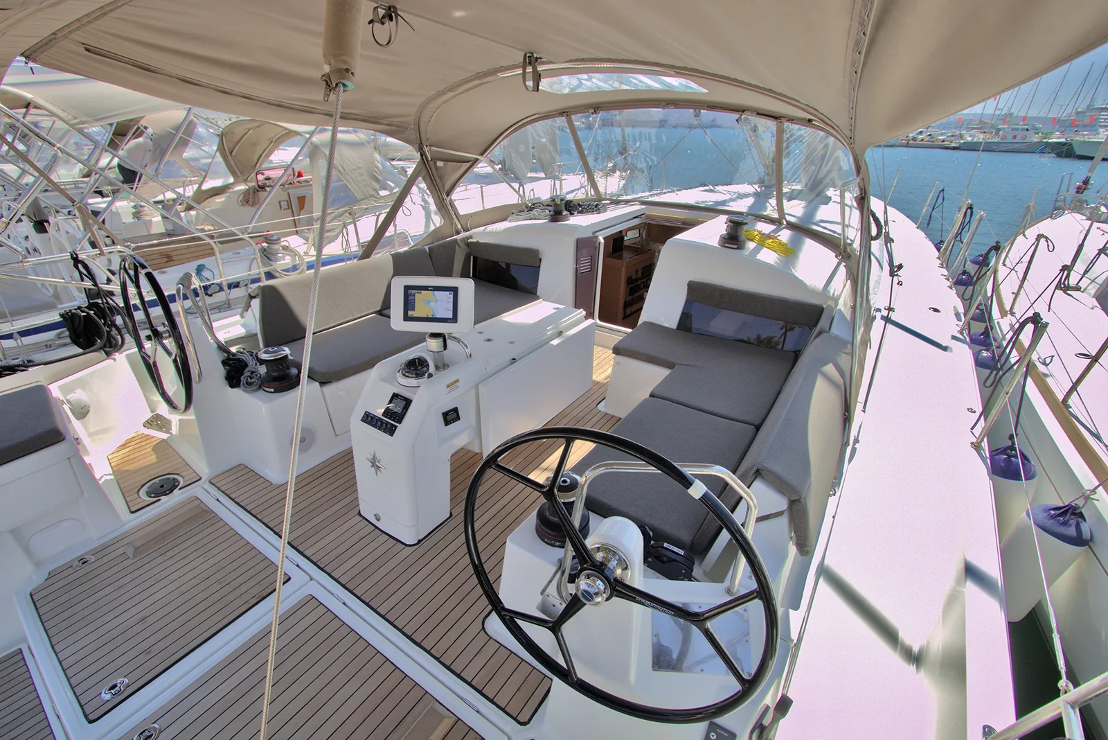 Yacht JEANNEAU Sun Odyssey 490 - Menelaos - Foto 1
