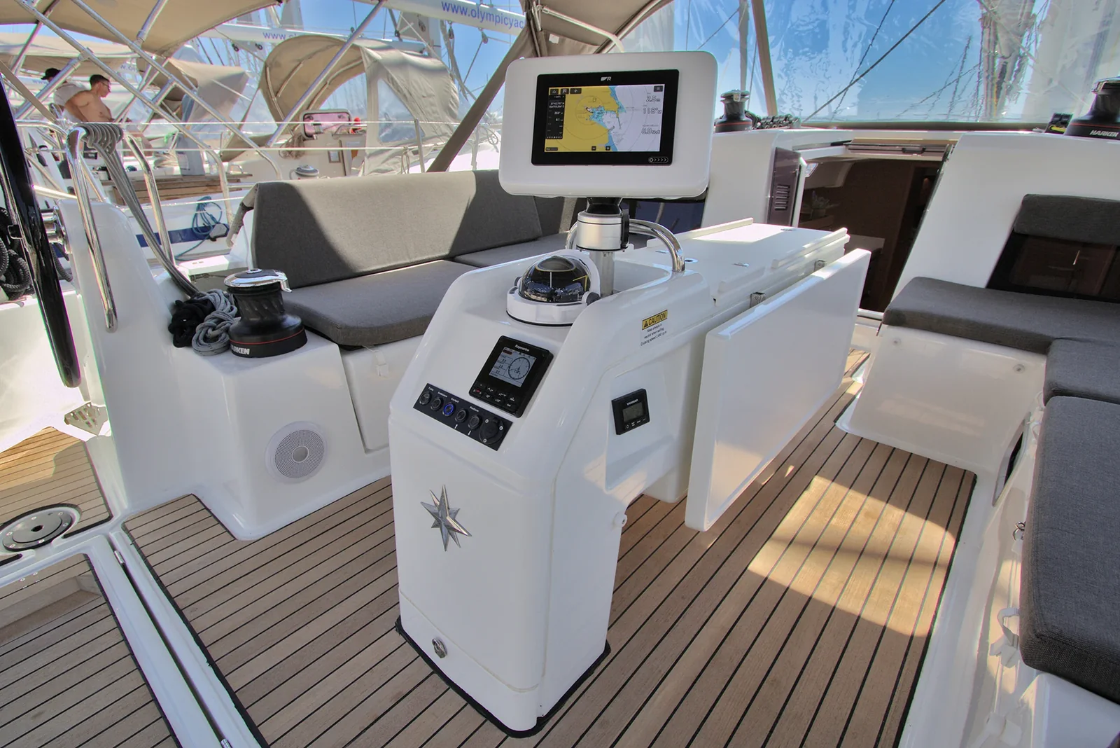 Yacht JEANNEAU Sun Odyssey 490 - Menelaos - Foto 1