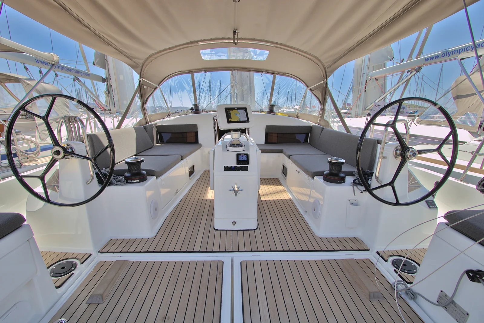 Yacht JEANNEAU Sun Odyssey 490 - Menelaos - Foto 1