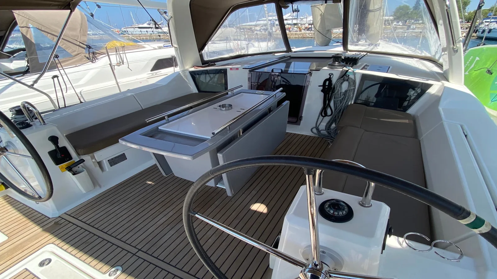 Yacht BENETEAU Oceanis 41.1 - Iris - Foto 1